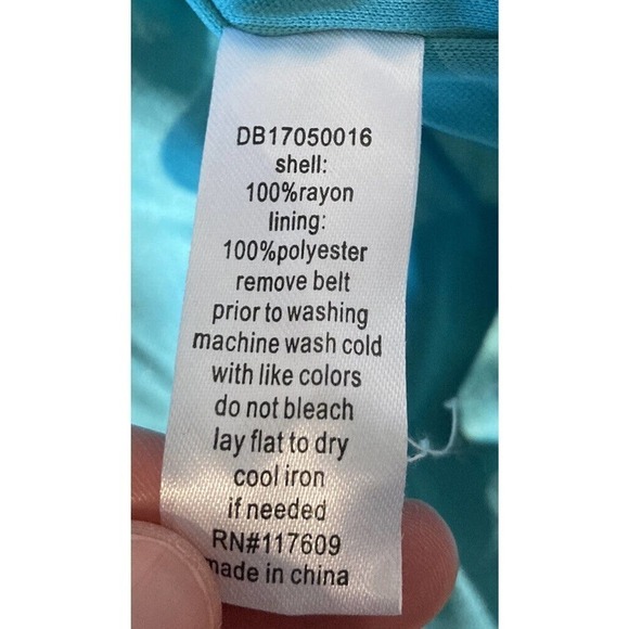 NWT DE Collection Delicate Petal Dress Size Medium Ocean Green MSRP $44.99 - Picture 5 of 7